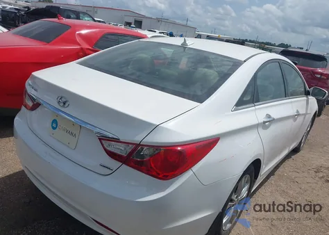 2013 Hyundai Sonata Limited z USA, uszkodzony, nr VIN 5NPEC4AC4DH796645